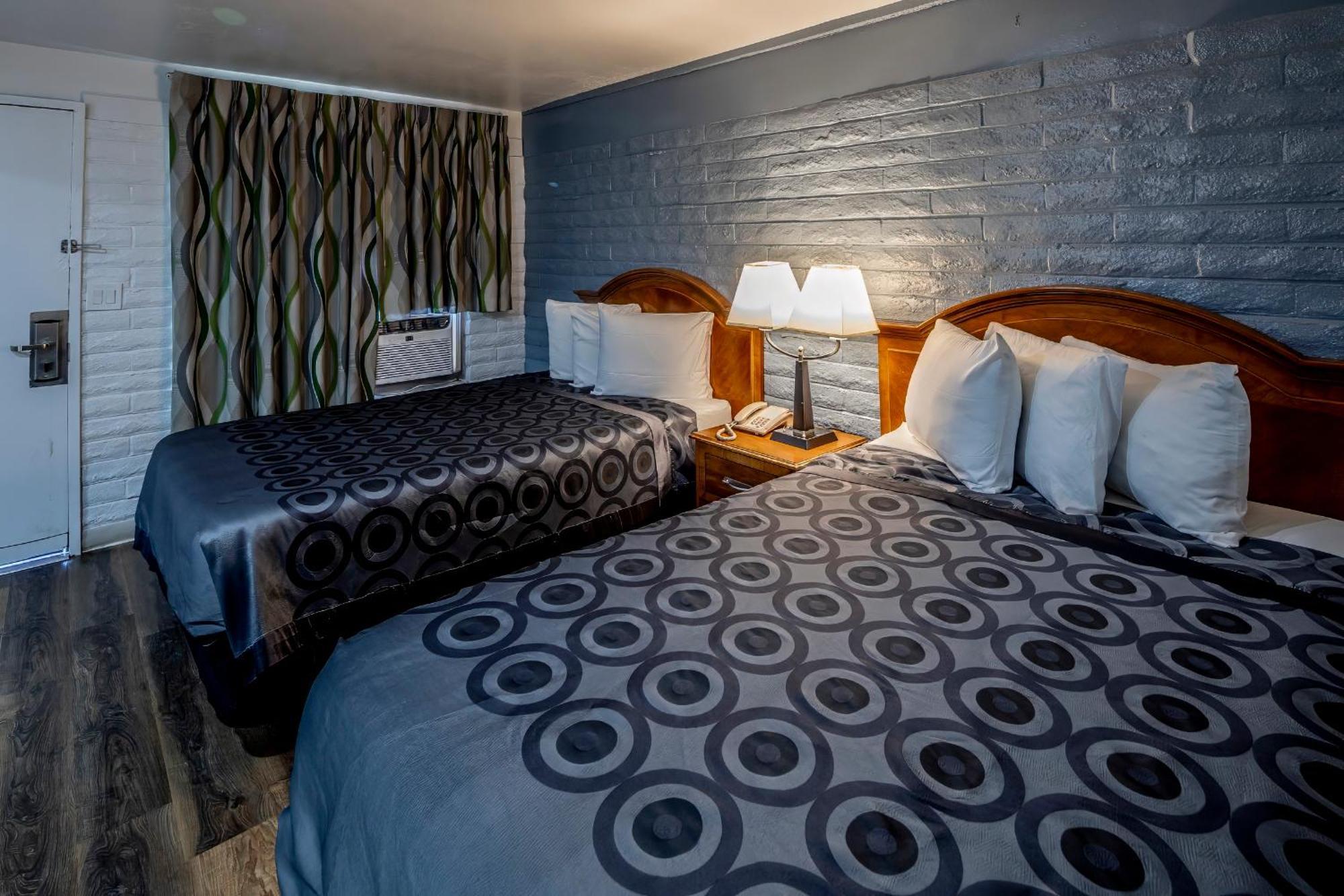 Hitching Post Studios Inn Санта-Круз Екстер'єр фото