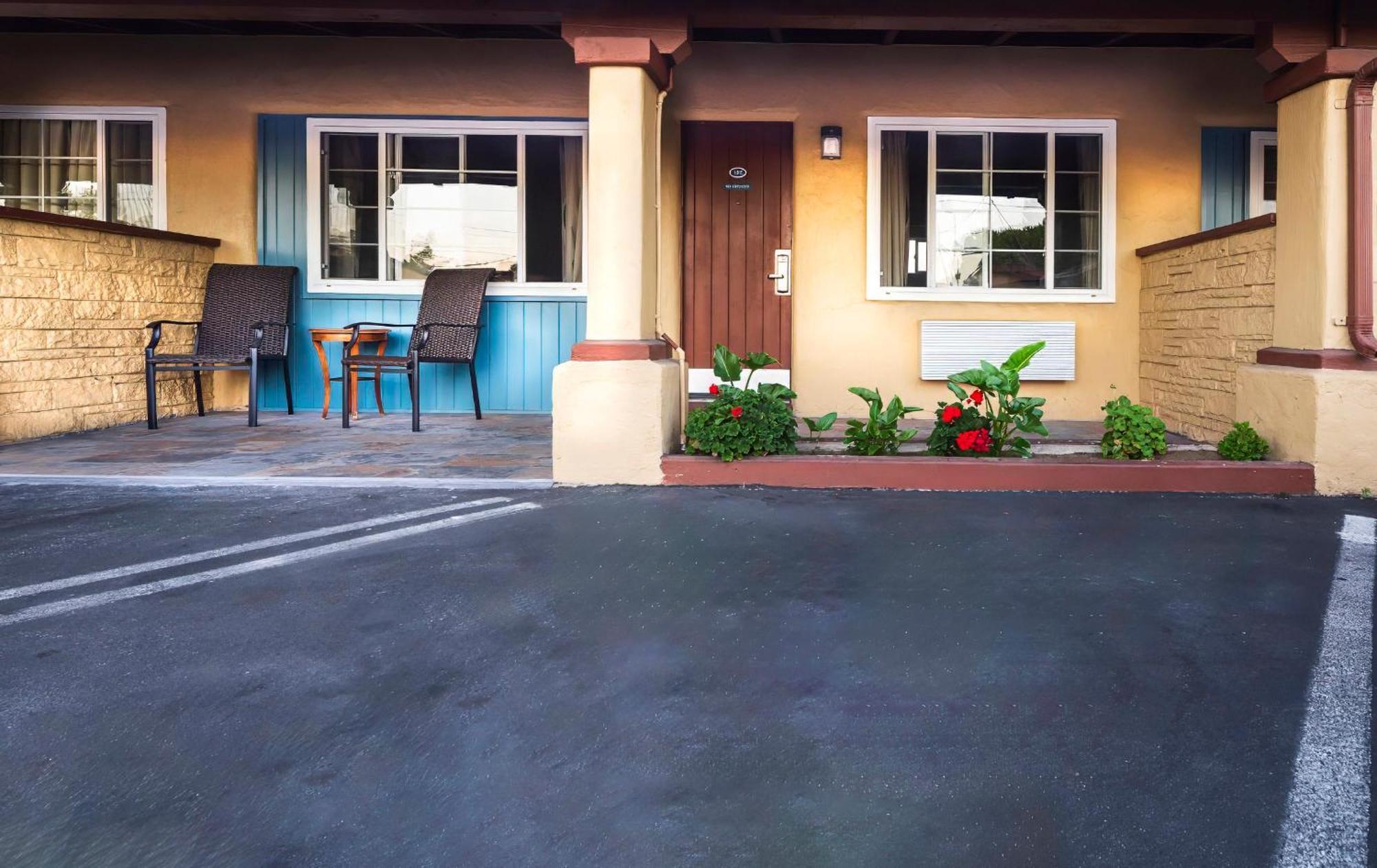 Hitching Post Studios Inn Санта-Круз Екстер'єр фото